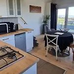 Appartement Cosy A Avec Parking Prive - Fr-1-584-392 *