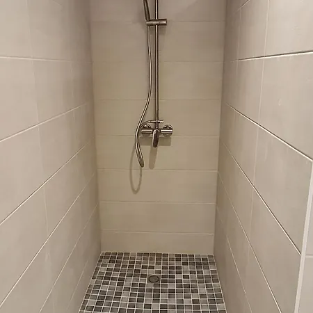 Cosy A Vaudemont Avec Parking Prive - Fr-1-584-392 * Saudemont