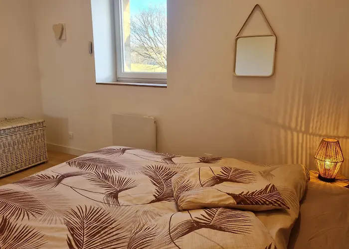 Apartment Cosy A Vaudemont Avec Parking Prive - Fr-1-584-392 Saudemont